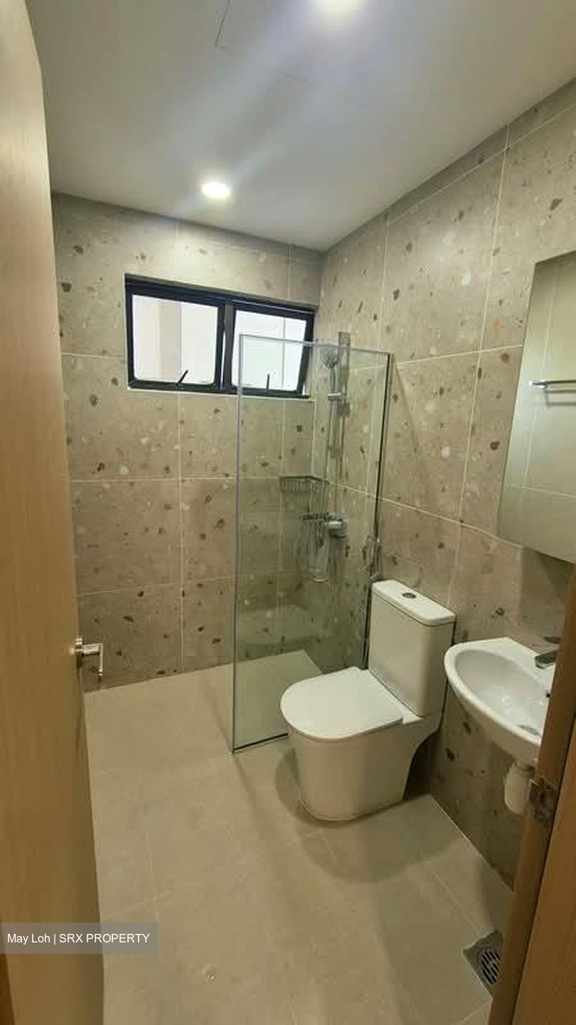 Bayshore Park (D16), Condominium #586700581